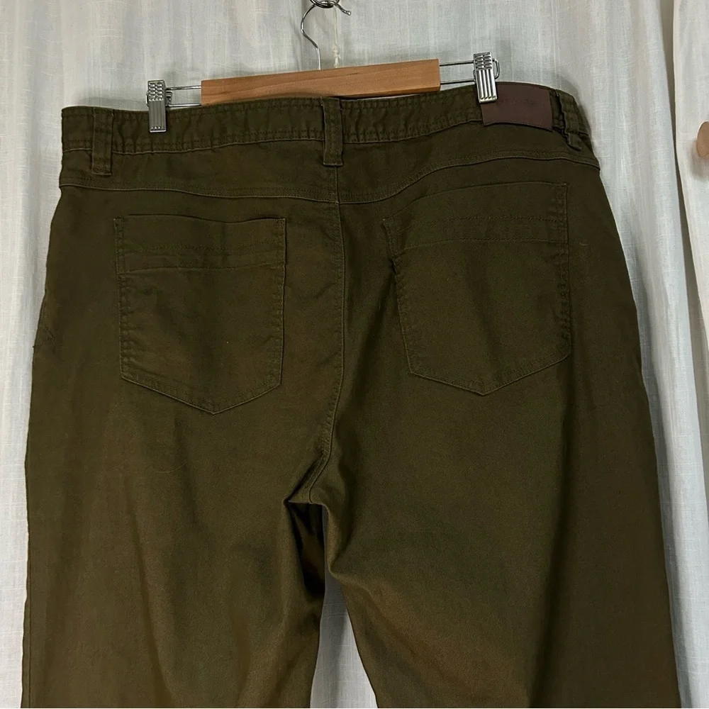 42/30 Prana Bridger Jean in green canvas feel slim fit